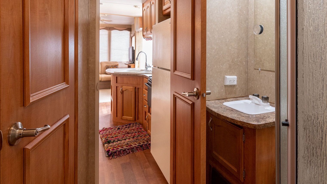 Photo of Bathroom in Brewster County