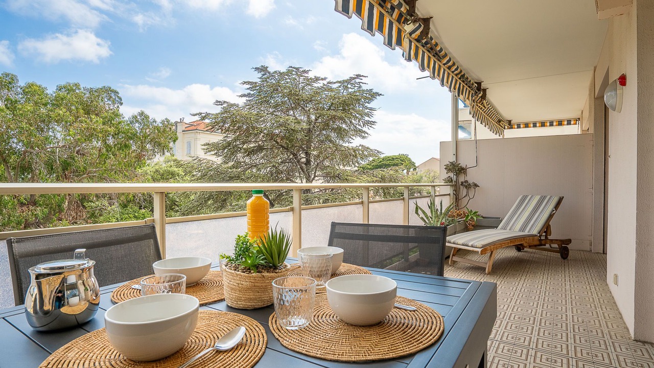 Photo of Others in Cannes