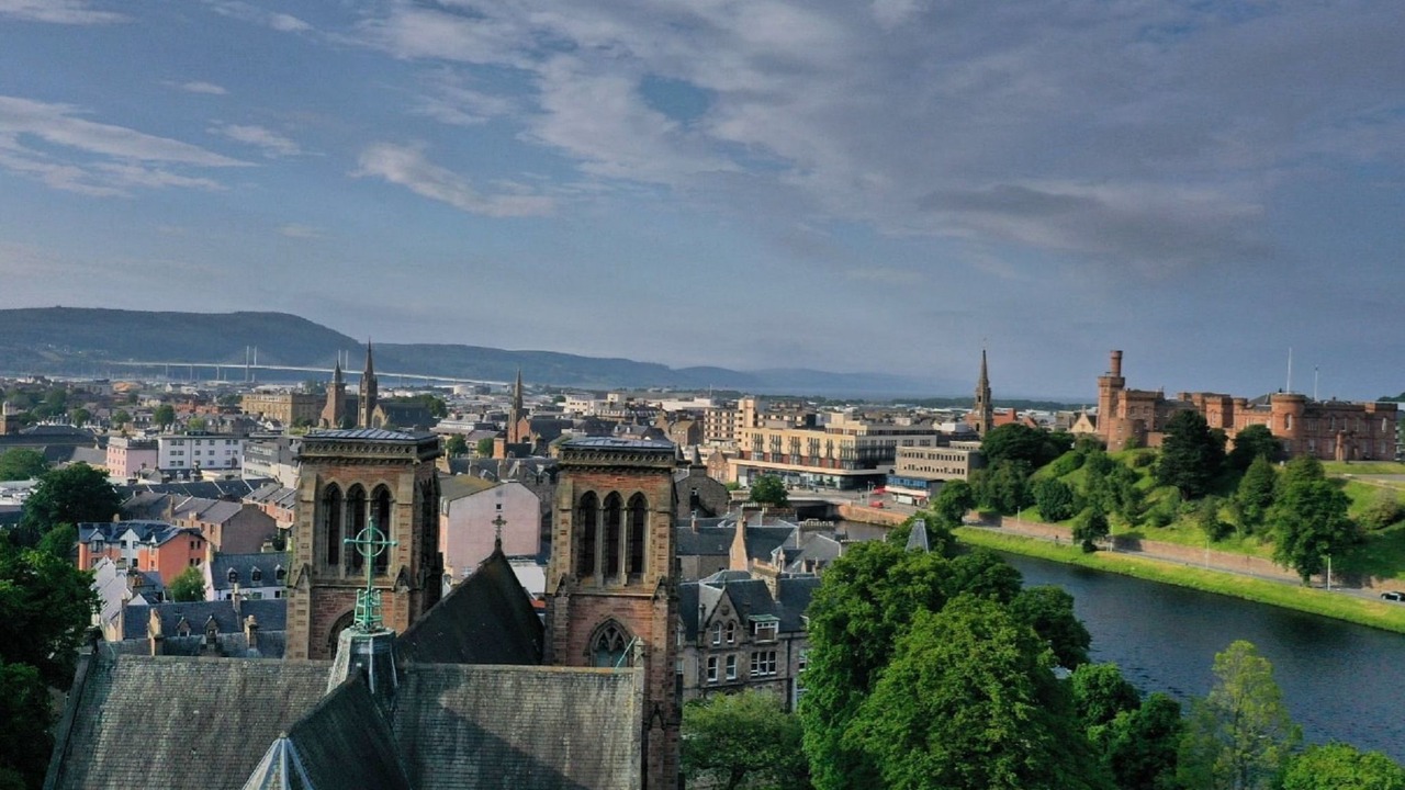 Photo of Others in Contin