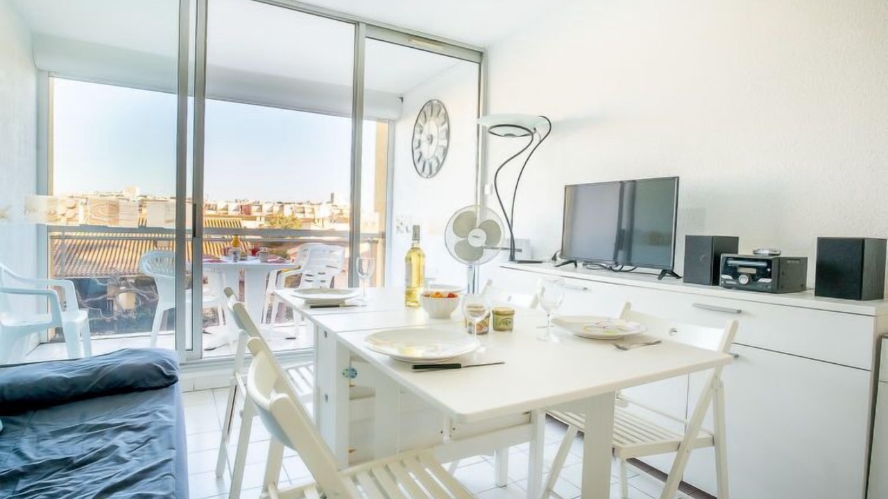 Photo of Bedroom in Le Grau-Du-Roi