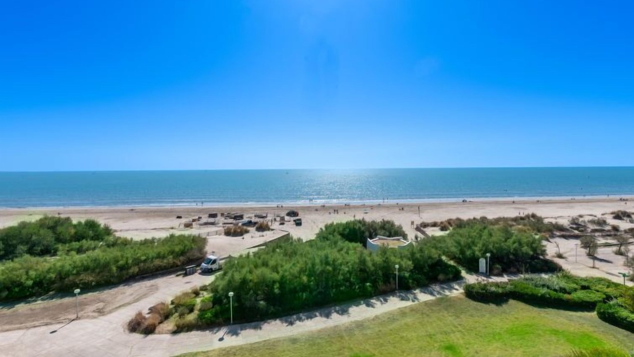 Photo of Others in Le Couchant