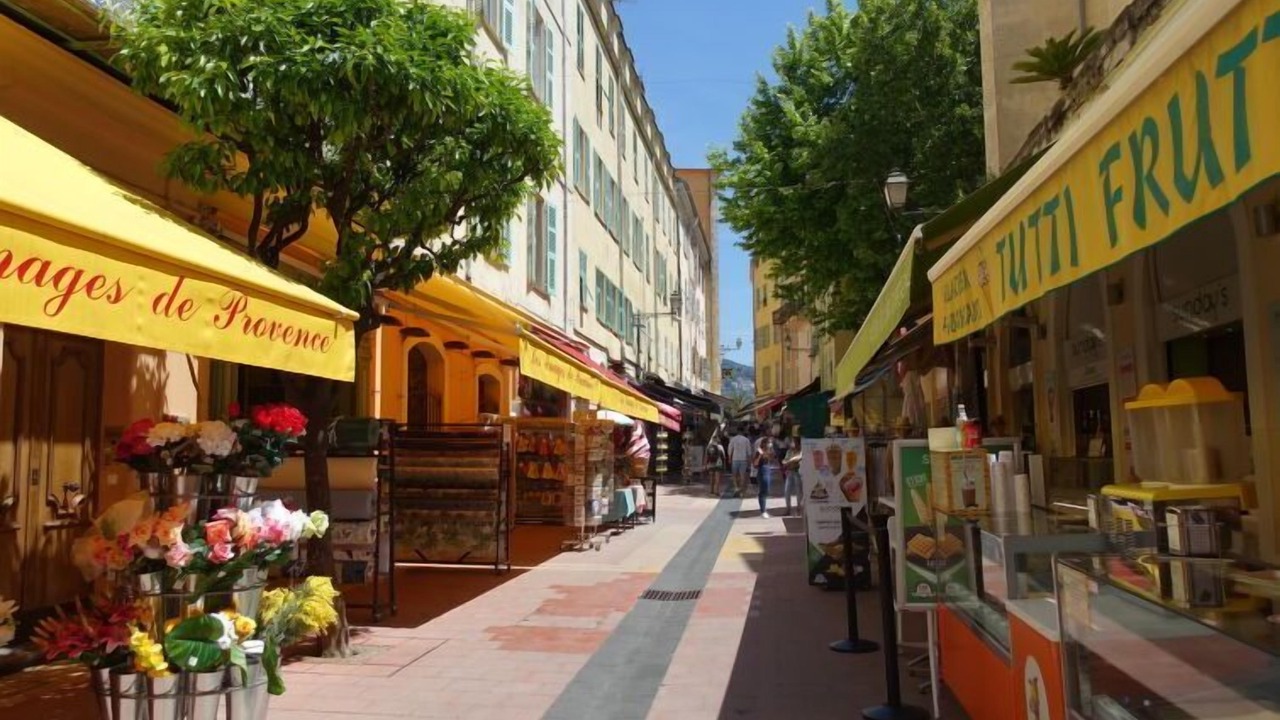 Photo of Others in Old Town