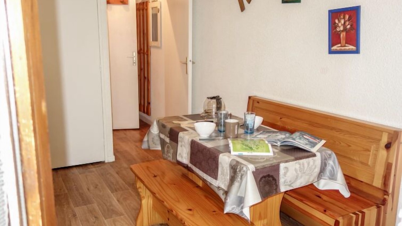 Photo of Bedroom in Demi-Quartier