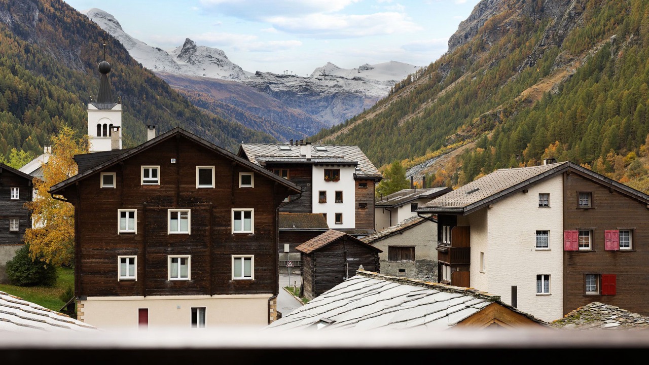 Photo of Others in Taesch