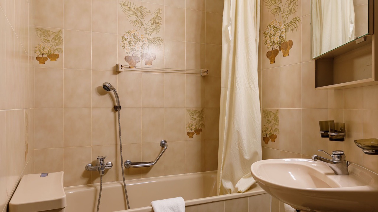 Photo of Bathroom in Surlej