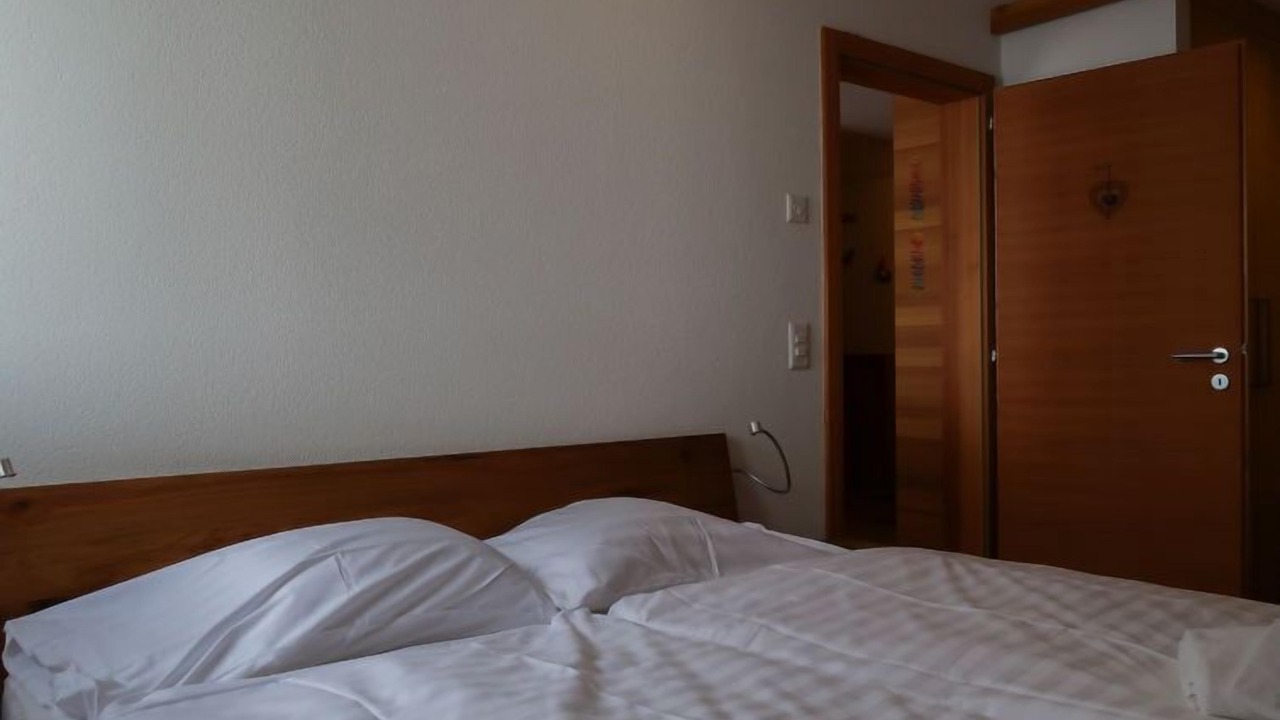 Photo of Others in Noveli