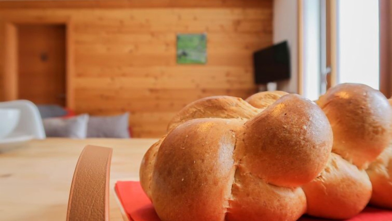 Photo of Others in Noveli