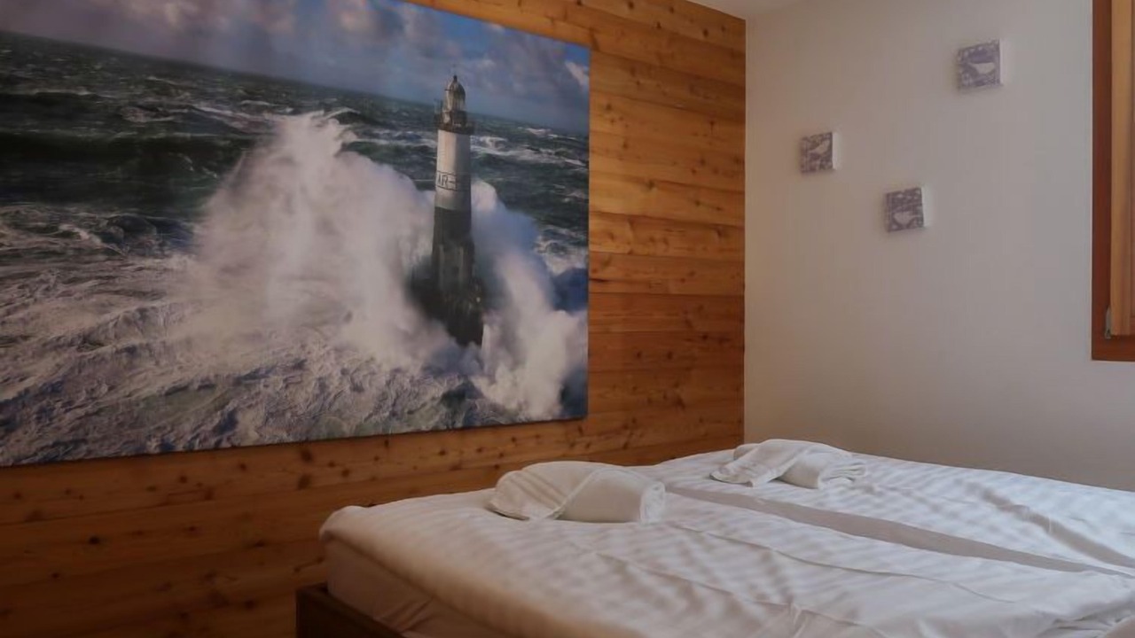 Photo of Others in Noveli