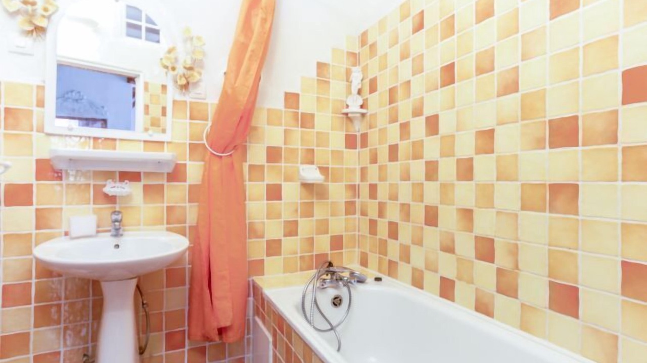 Photo of Bathroom in Old Town