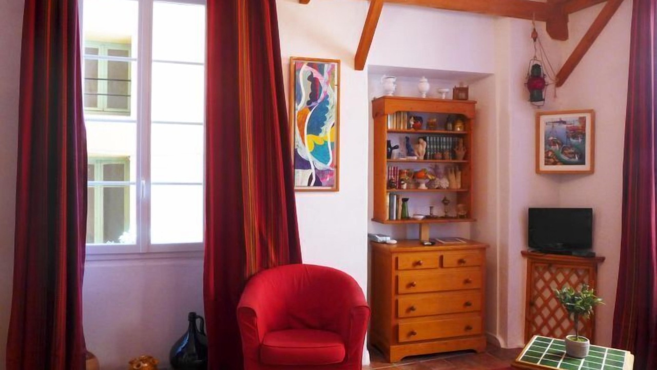 Photo of Livingroom in Old Town