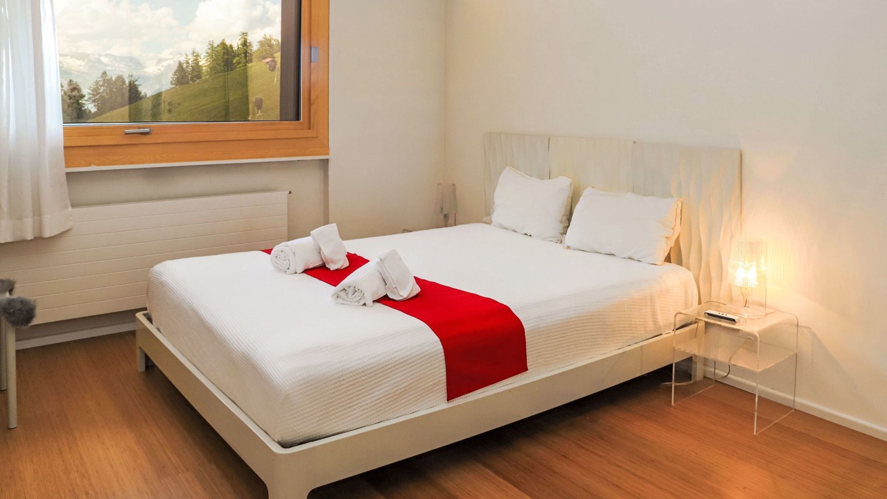 Photo of Others in Noveli