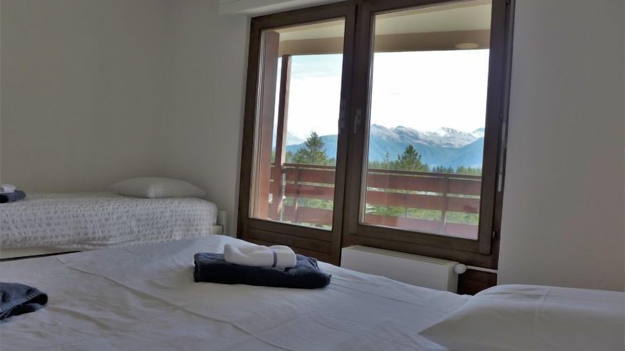 Photo of Others in Lens