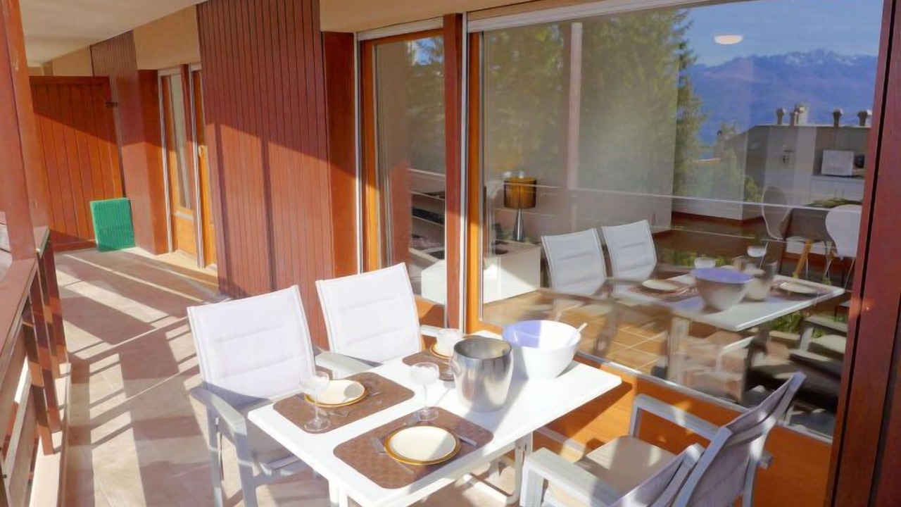 Photo of Others in Lens