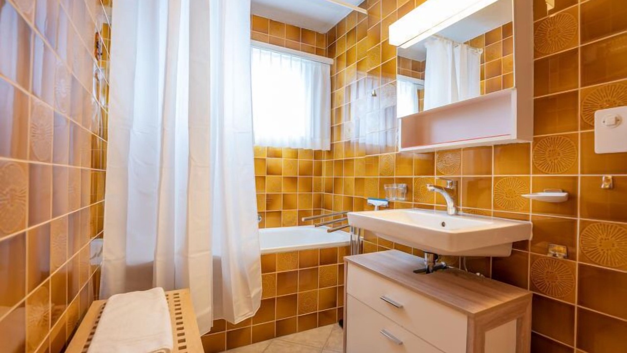 Photo of Bathroom in Zuoz