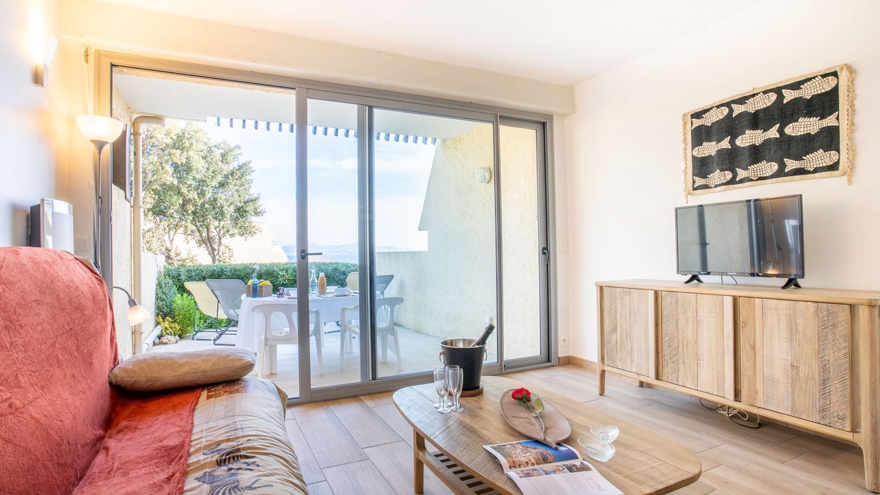 Photo of Livingroom in Saint-Aygulf