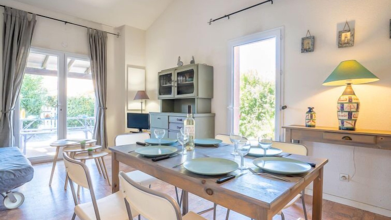 Photo of Bedroom in Saint-Cyprien Plage