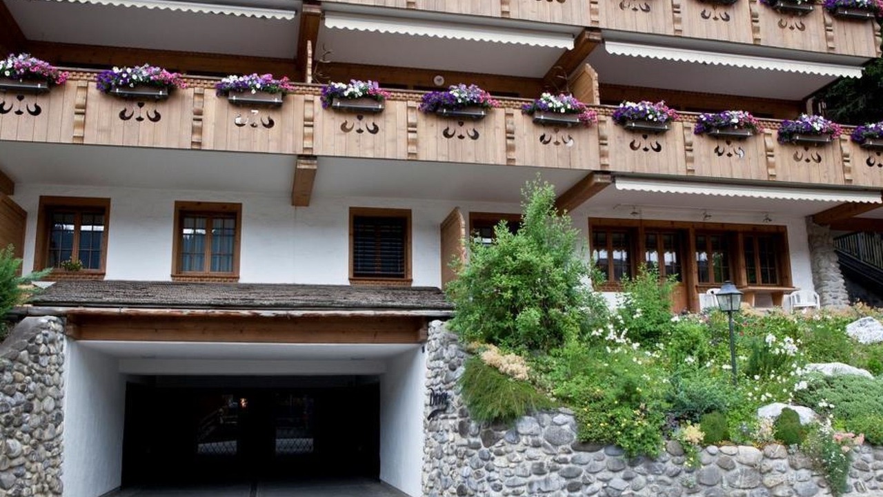 Photo of Others in Gstaad