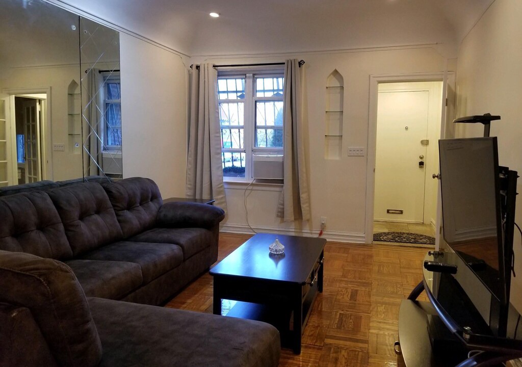 Photo of Livingroom in East Flatbush