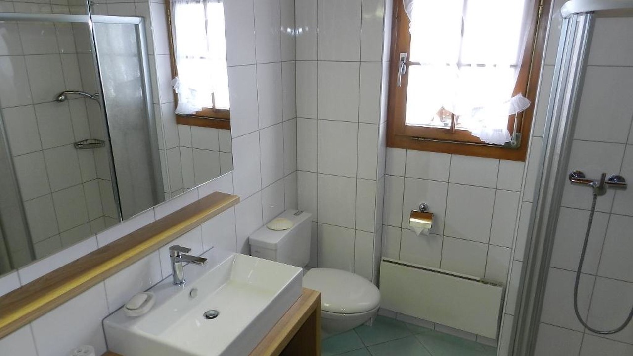 Photo of Bathroom in Lauenen