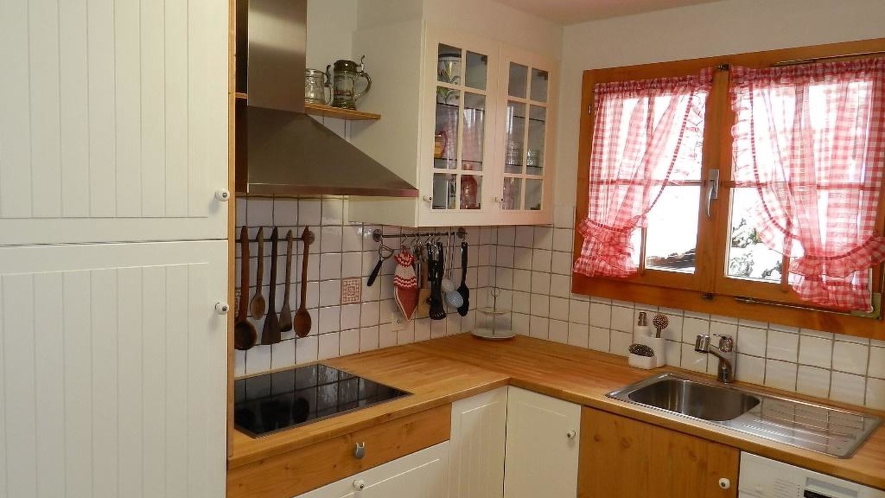 Photo of Bedroom in Lauenen