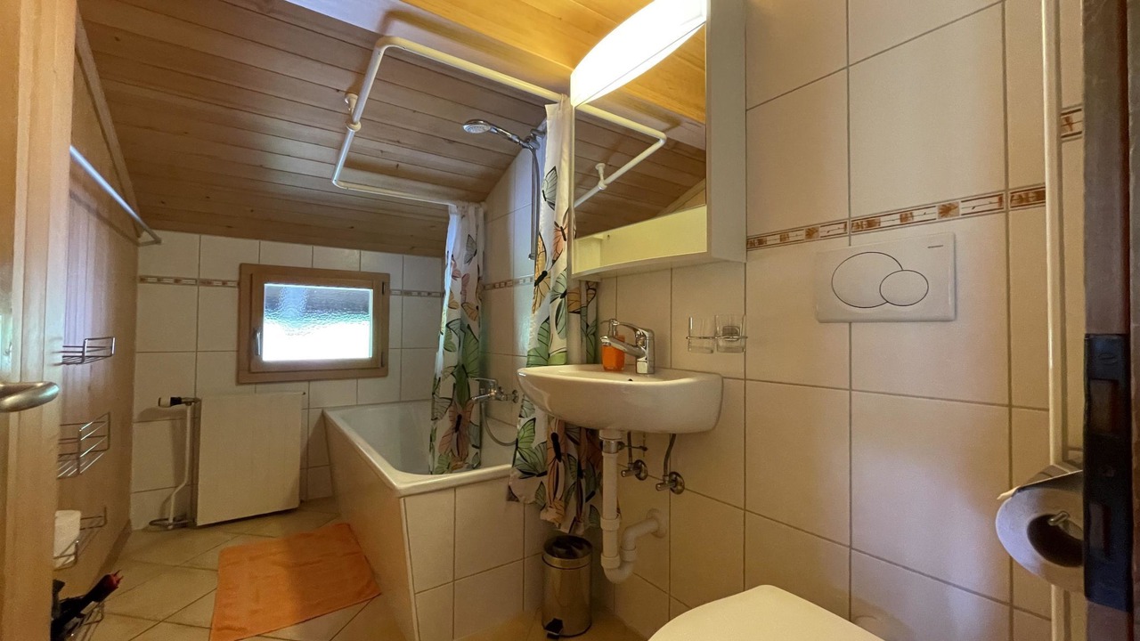 Photo of Bathroom in Gsteig