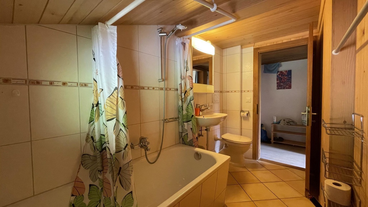 Photo of Bathroom in Gsteig