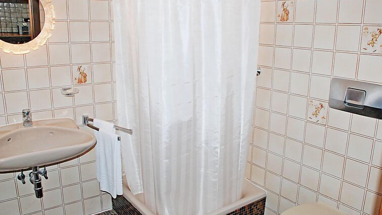 Photo of Bathroom in Muggio