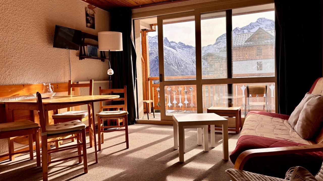 Photo of Bedroom in Venosc