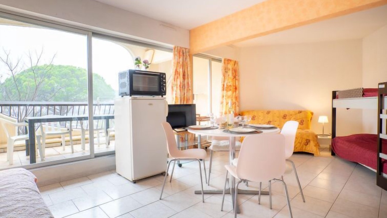 Photo of Livingroom in Le Grau-Du-Roi