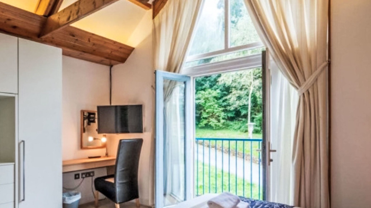 Photo of Others in Carnon Downs