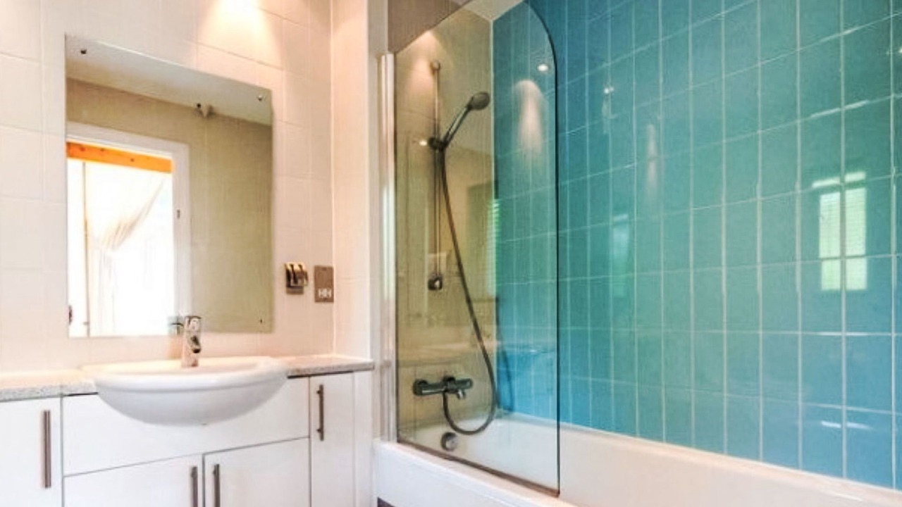 Photo of Bathroom in Carnon Downs