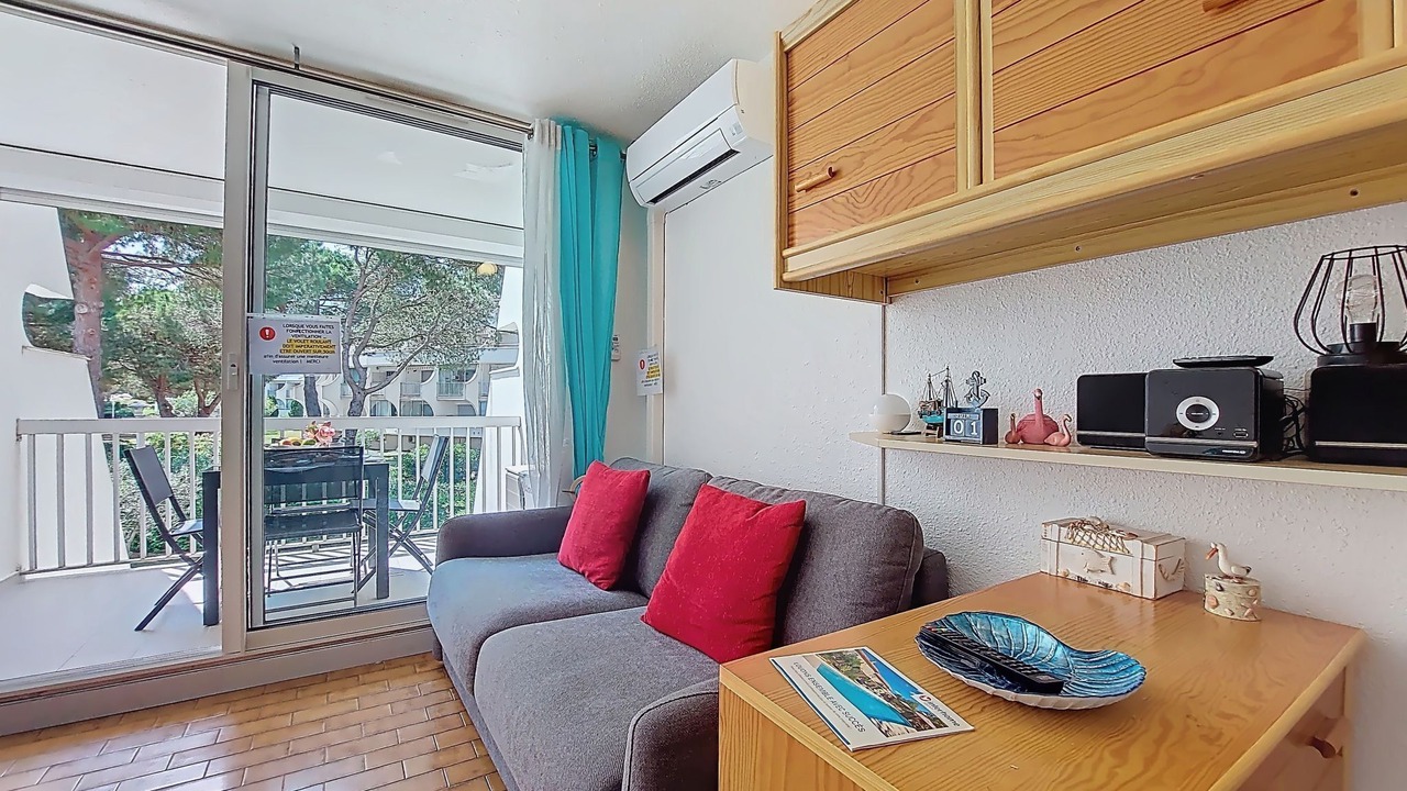 Photo of Livingroom in Le Grau-Du-Roi