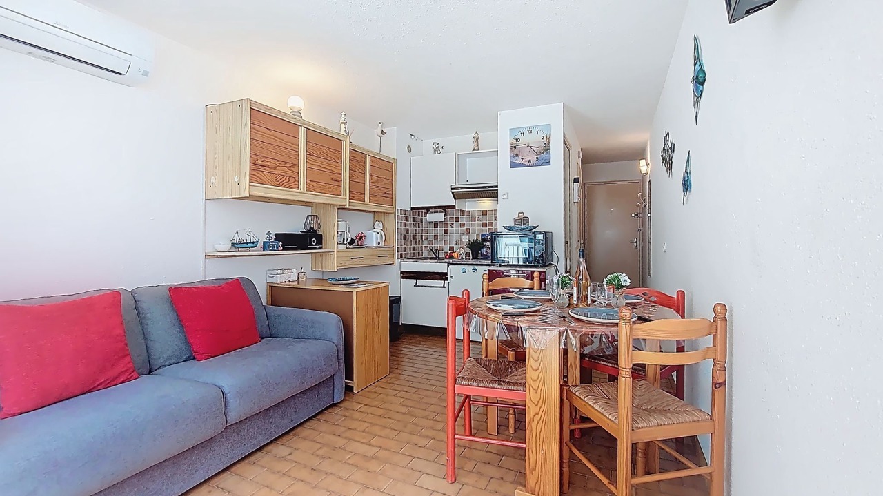 Photo of Bedroom in Le Grau-Du-Roi