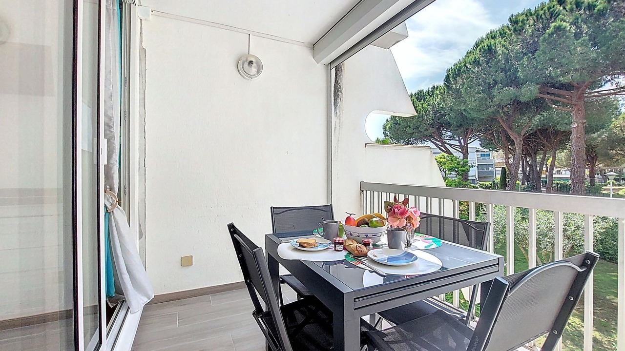 Photo of Bedroom in Le Grau-Du-Roi