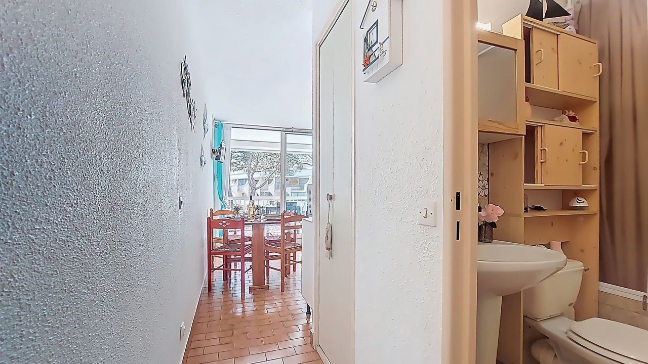 Photo of Bathroom in Le Grau-Du-Roi