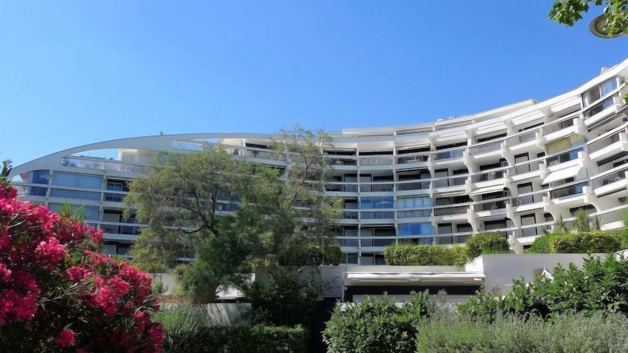 Photo of Others in Le Couchant