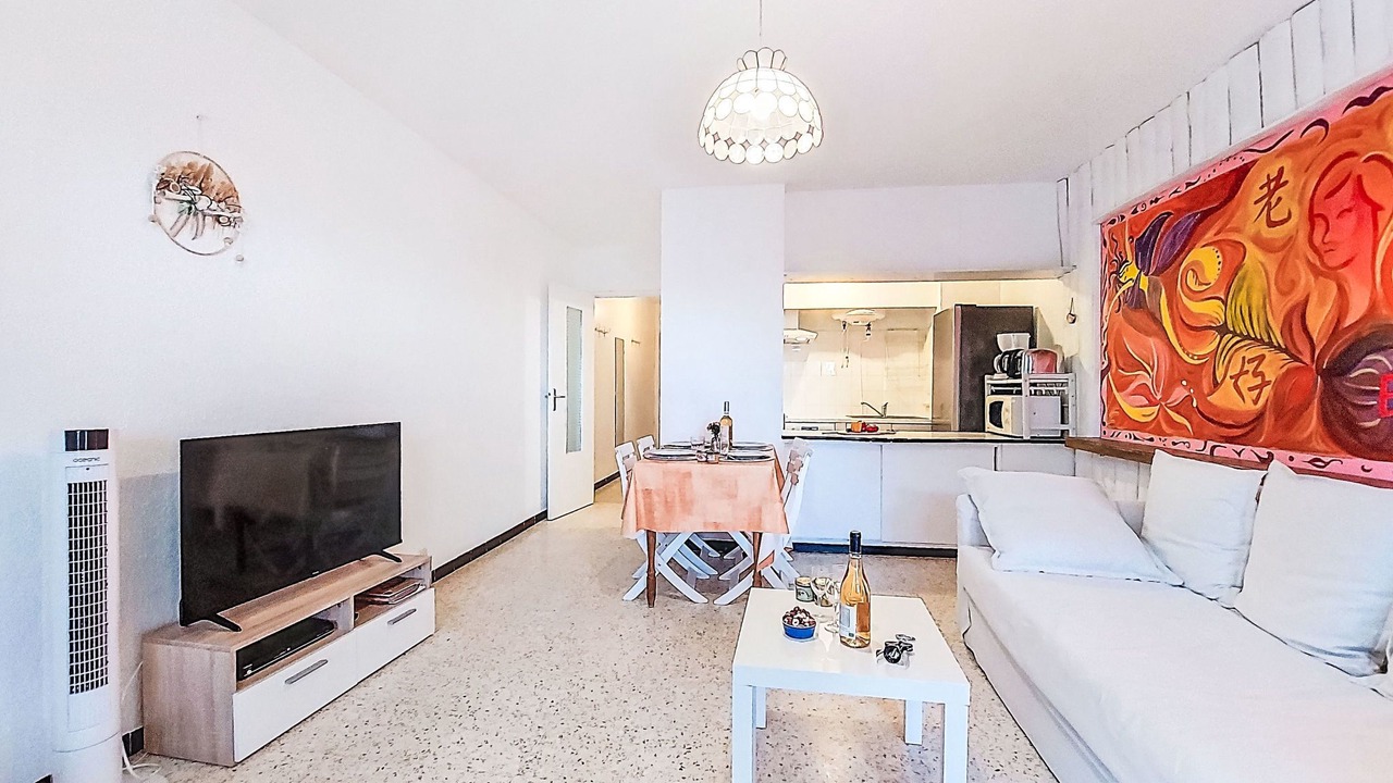 Photo of Livingroom in Le Grau-Du-Roi