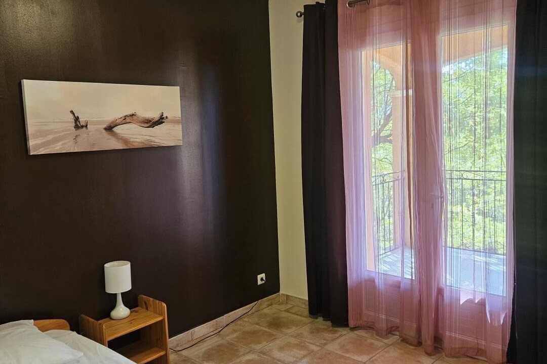 Photo of Bedroom in Bauduen