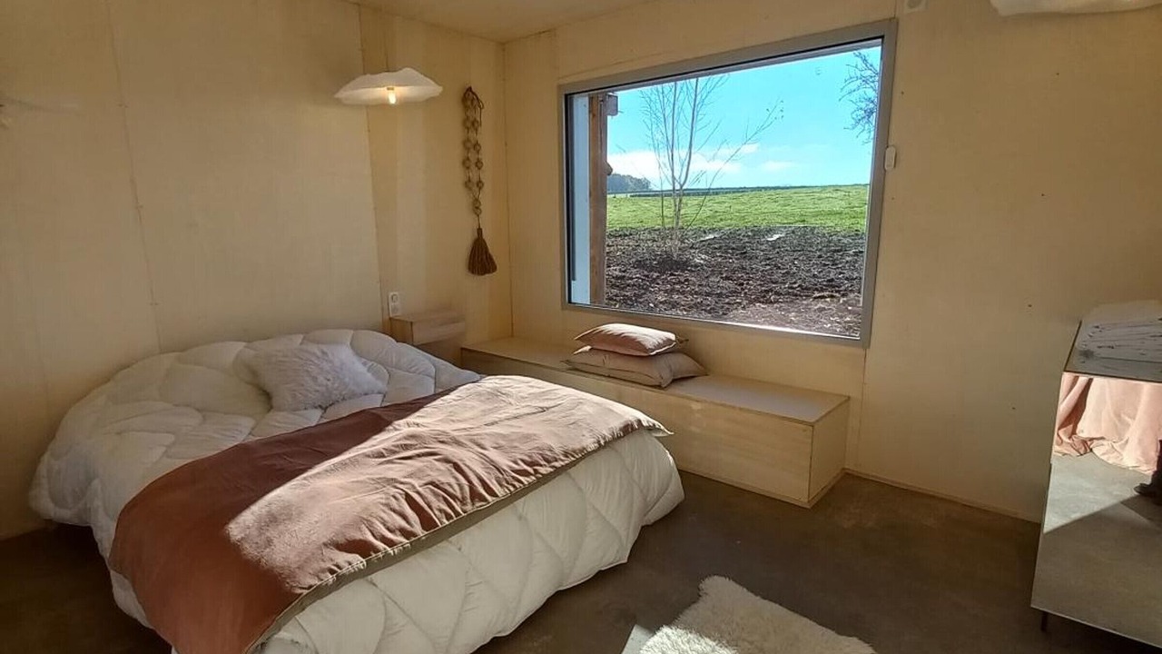 Photo of Bedroom in Saint-Forgeux-Lespinasse