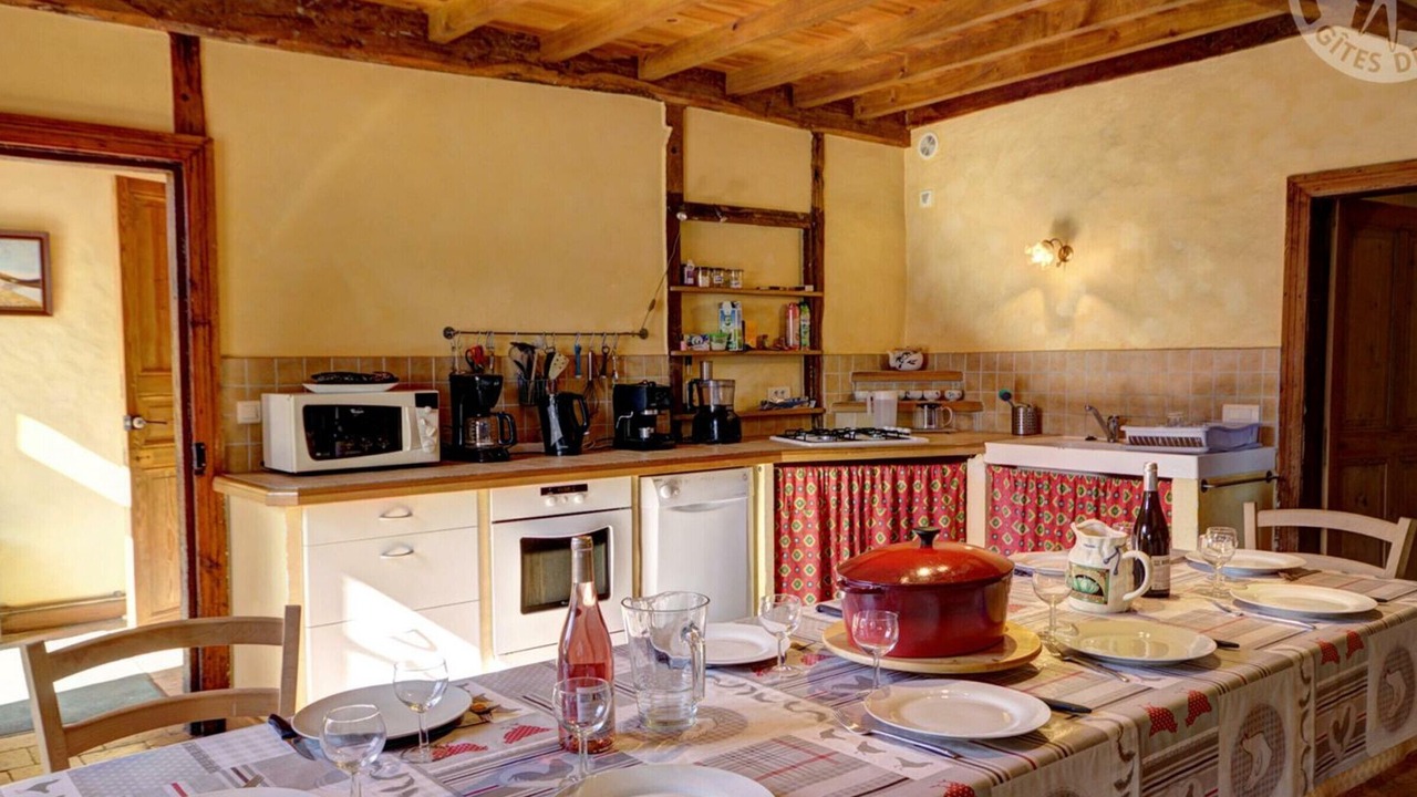 Photo of Kitchen in Saint-Martin-la-Sauvete