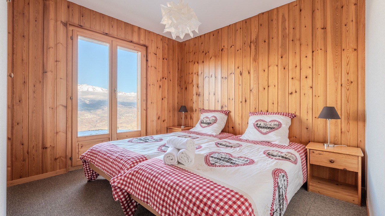Photo of Bedroom in Salins