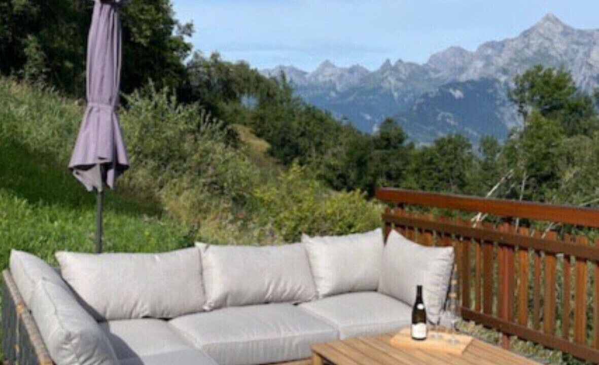 Photo of Outdoor in Salins