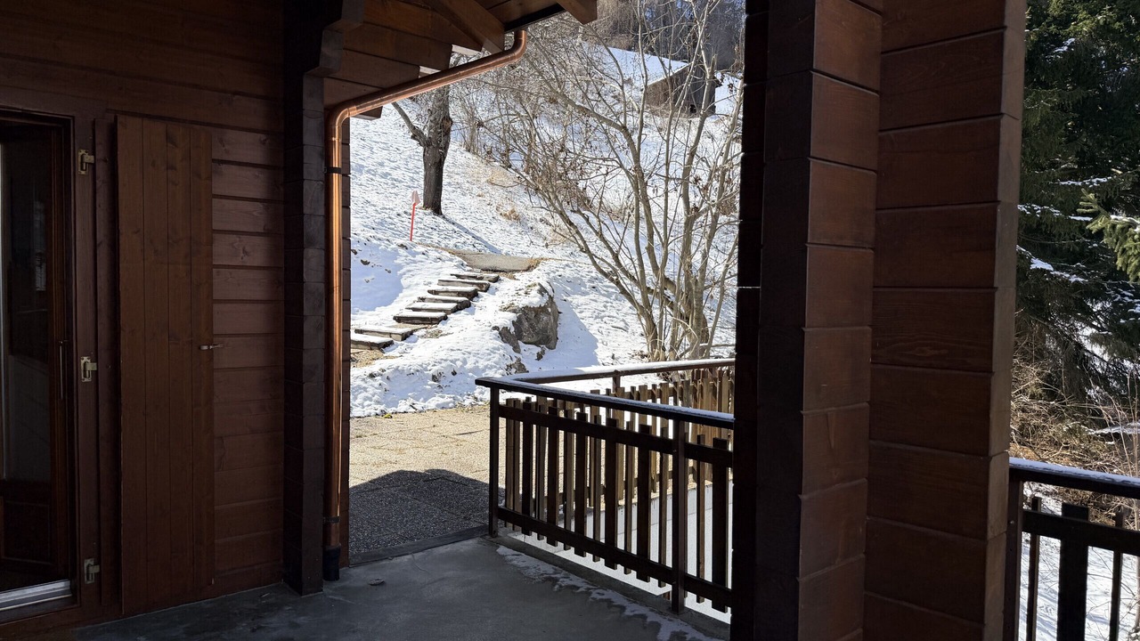 Photo of Outdoor in Salins