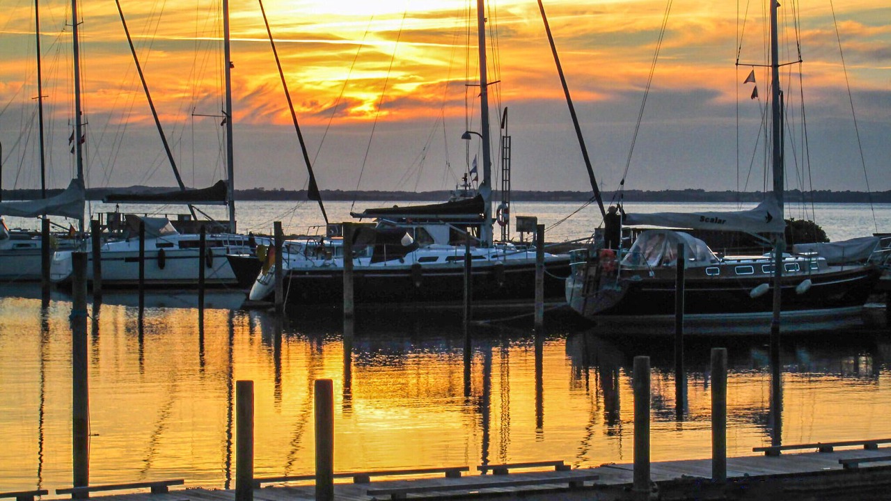 Photo of Others in Arø