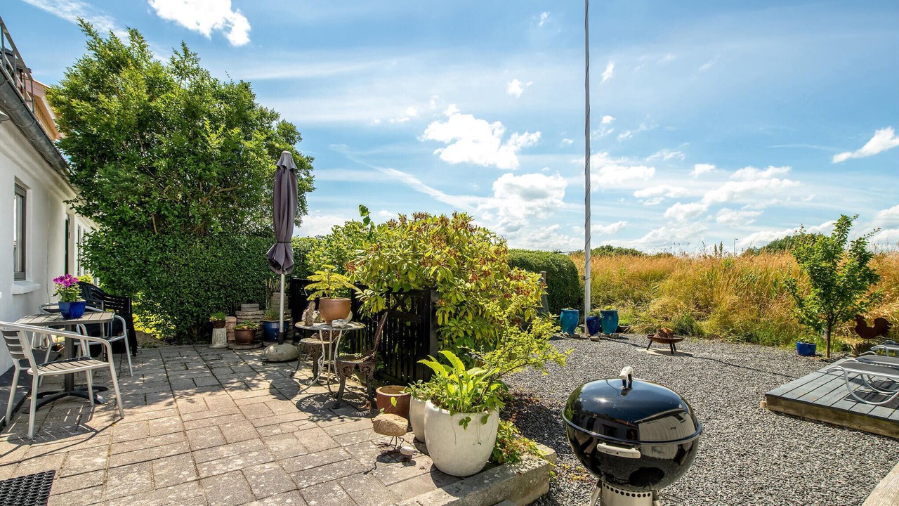 Photo of Others in Arø