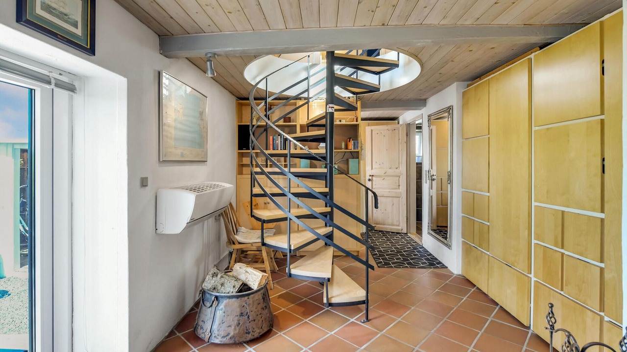 Photo of Others in Arø