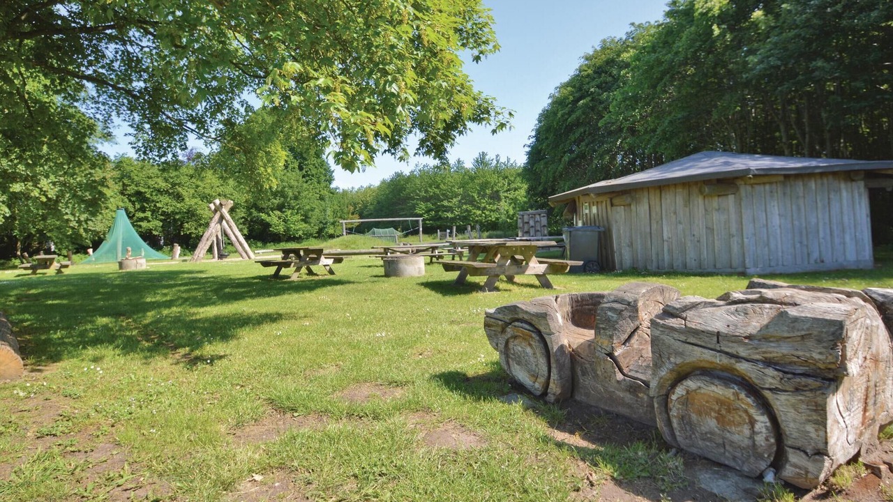 Photo of Others in Arø