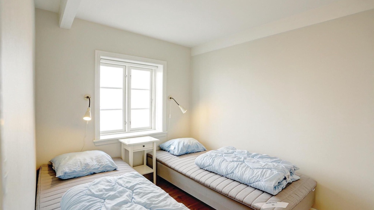 Photo of Others in Vang