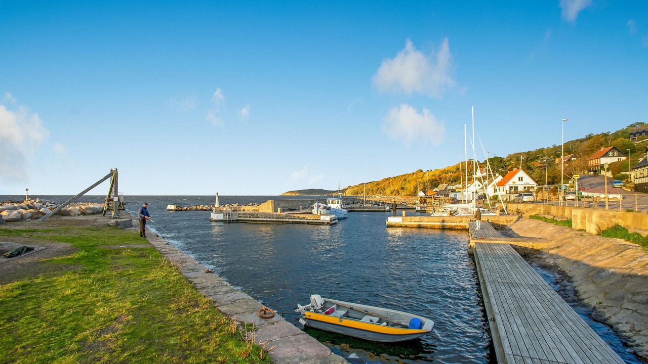 Photo of Others in Vang