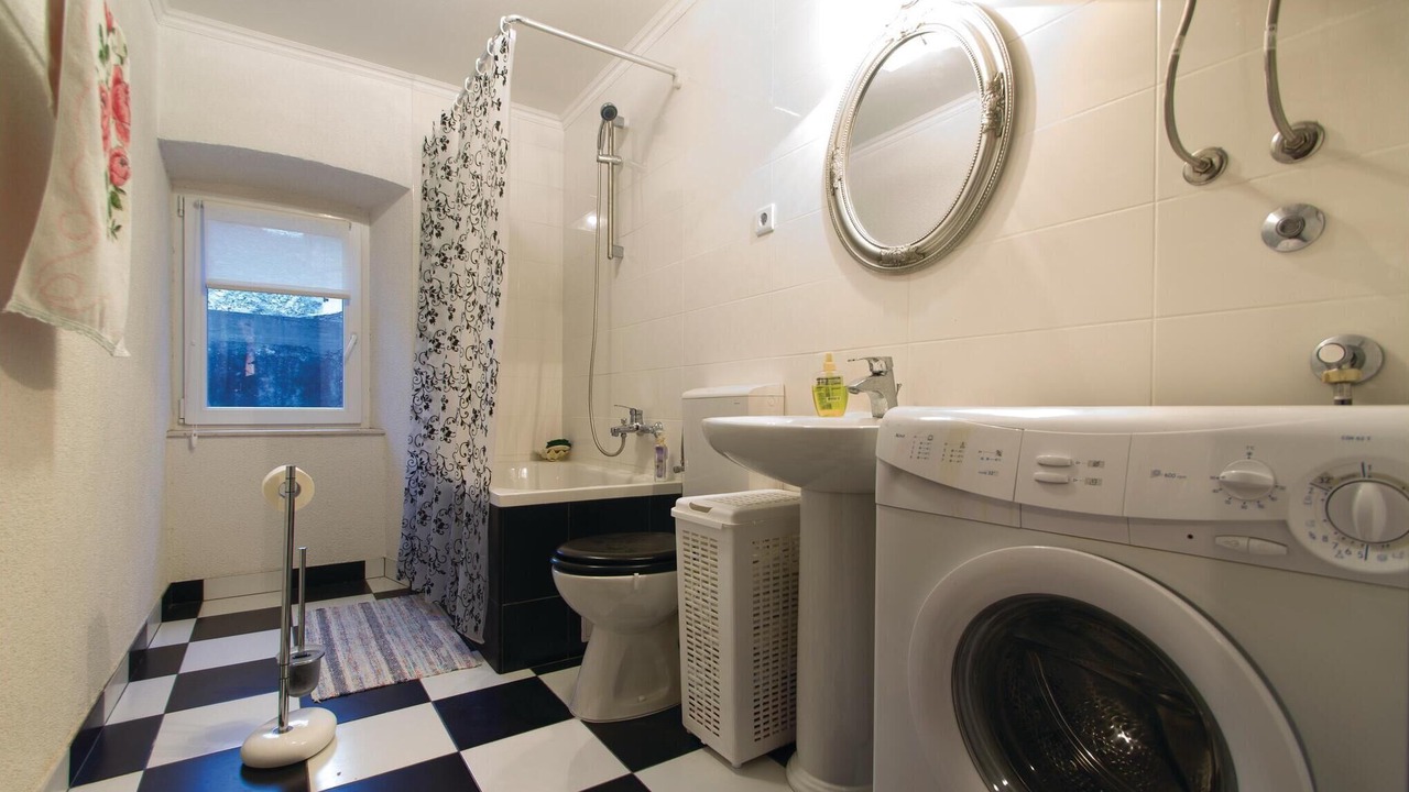 Photo of Bathroom in Blato